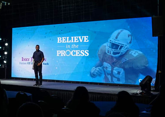 屋外の導かれたスクリーンは2年の保証P1.95 P2.5の使用料段階の屋外のレンタル導かれた表示のためのスクリーン表示を導いた