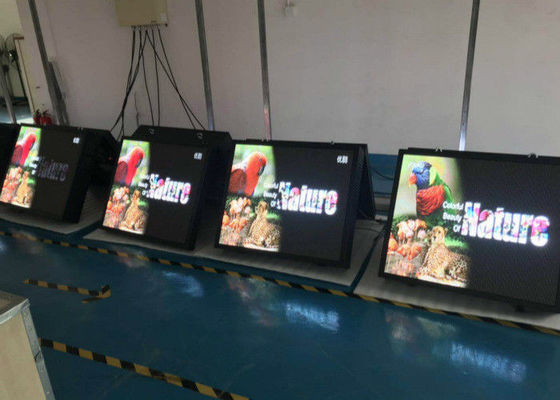 前部開始キャビネットが付いている二重側面の前部維持LEDスクリーンP4mm