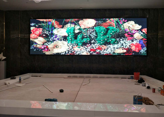 壁に取り付けられた前部サービスLED表示10のMmピクセル ピッチIP65 SMD 3528